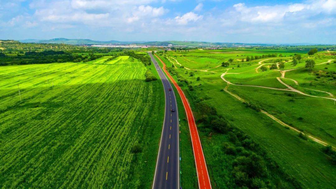 助力新疆旅游业高质量发展 超150列援疆旅游专列将开行