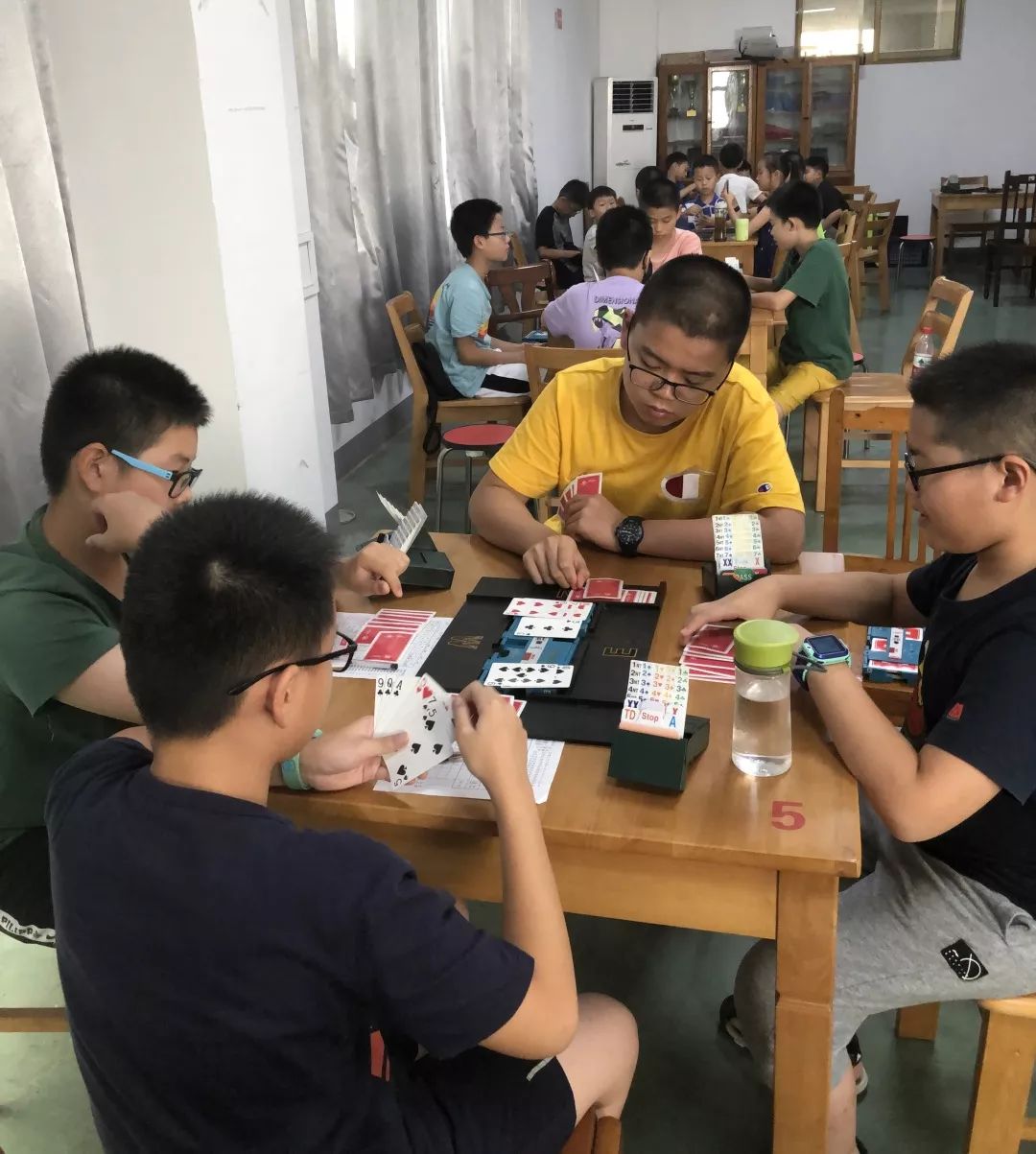 全国桥牌通讯系列赛为休闲生活添智慧乐趣