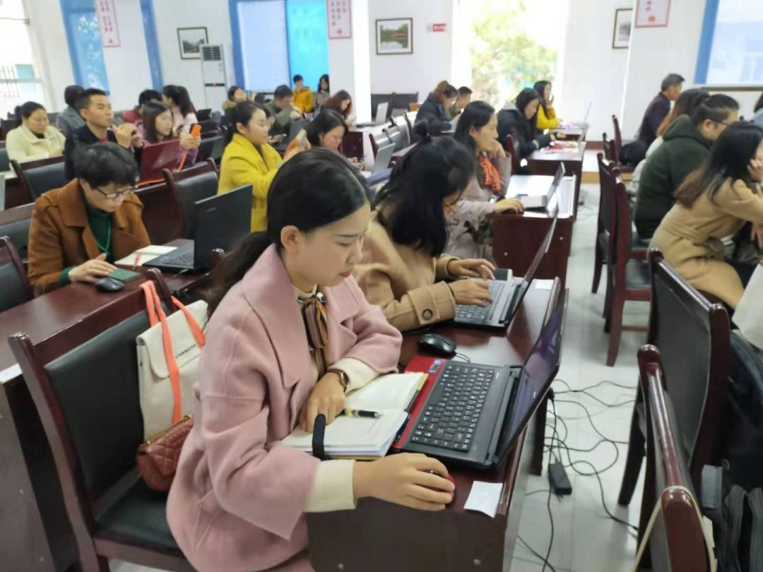 郫都区廉洁学校建设行动｜郫都一中绘好“廉教三色” 扎实推进廉洁学校建设