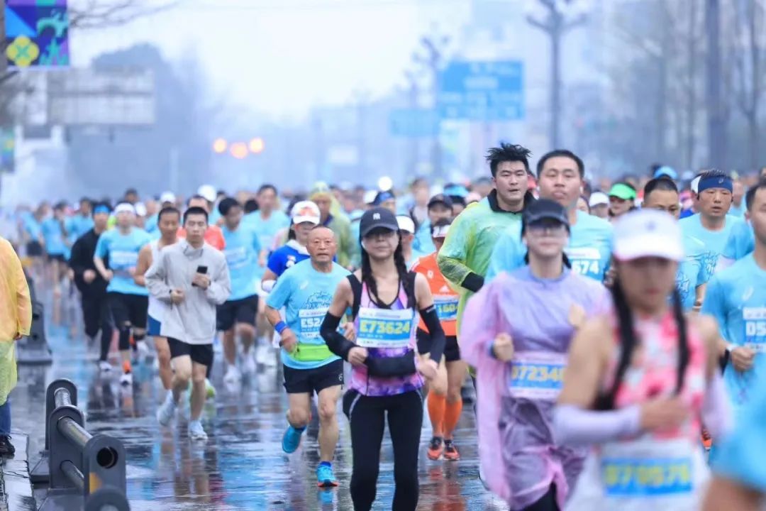 携教育之手 点未来之光 2024年都江堰新入职教师暑期培训开班
