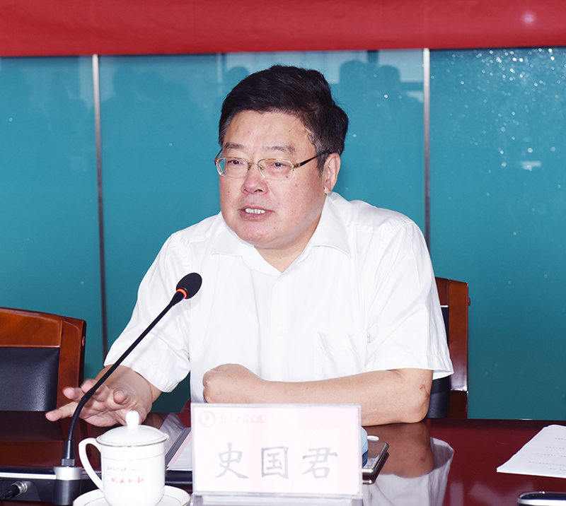 银校合作 共谋发展