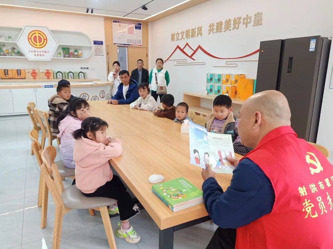 融聚中西 童见未来丨中西医结合年会启幕，金蓓高引领药食同源创新风潮