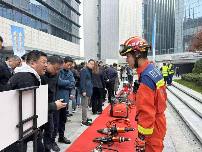 成都东部新区清风学校开展11月消防安全宣传周活动
