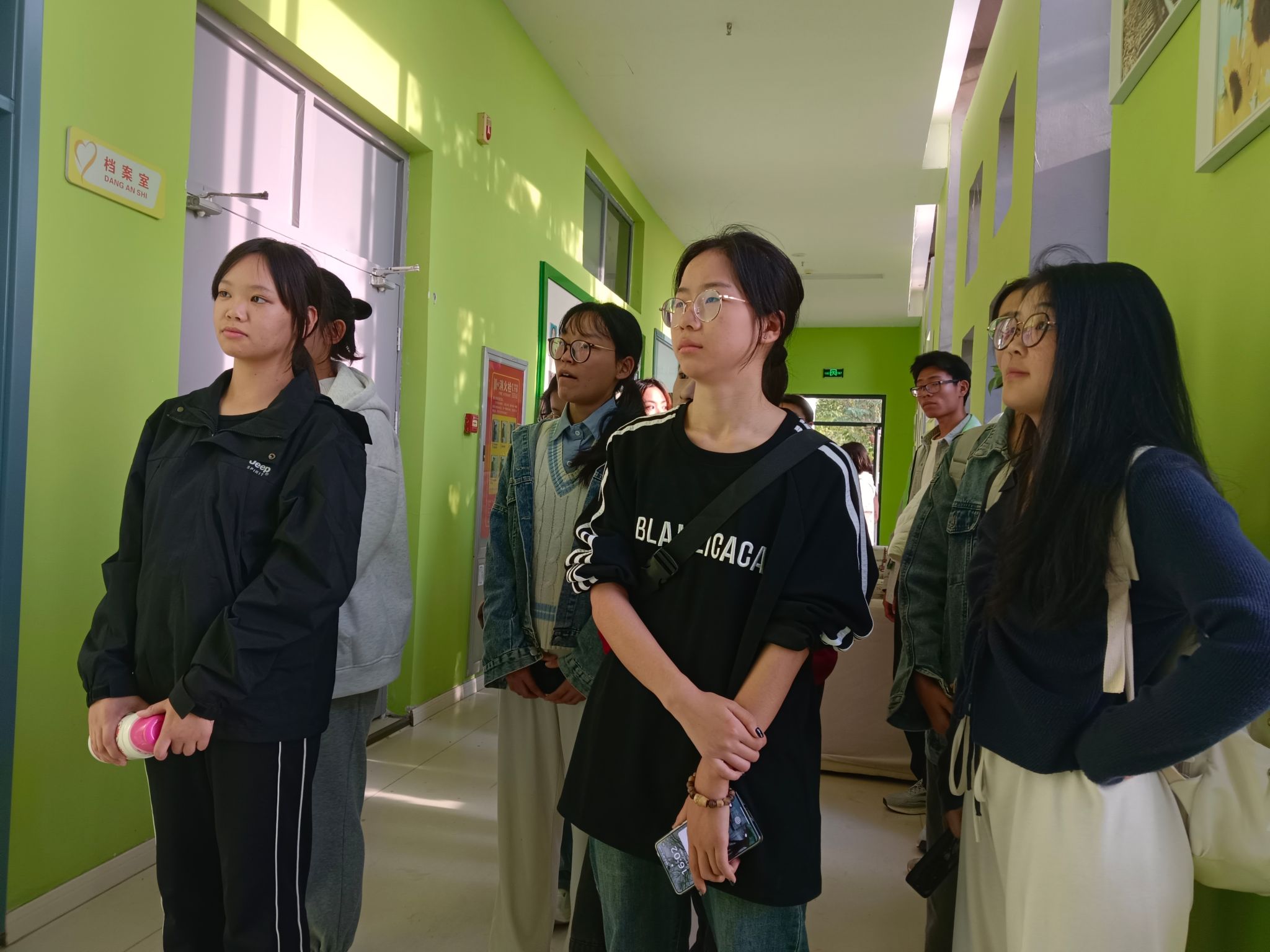 加强学生心理素质培养 指导学生学会情绪交换