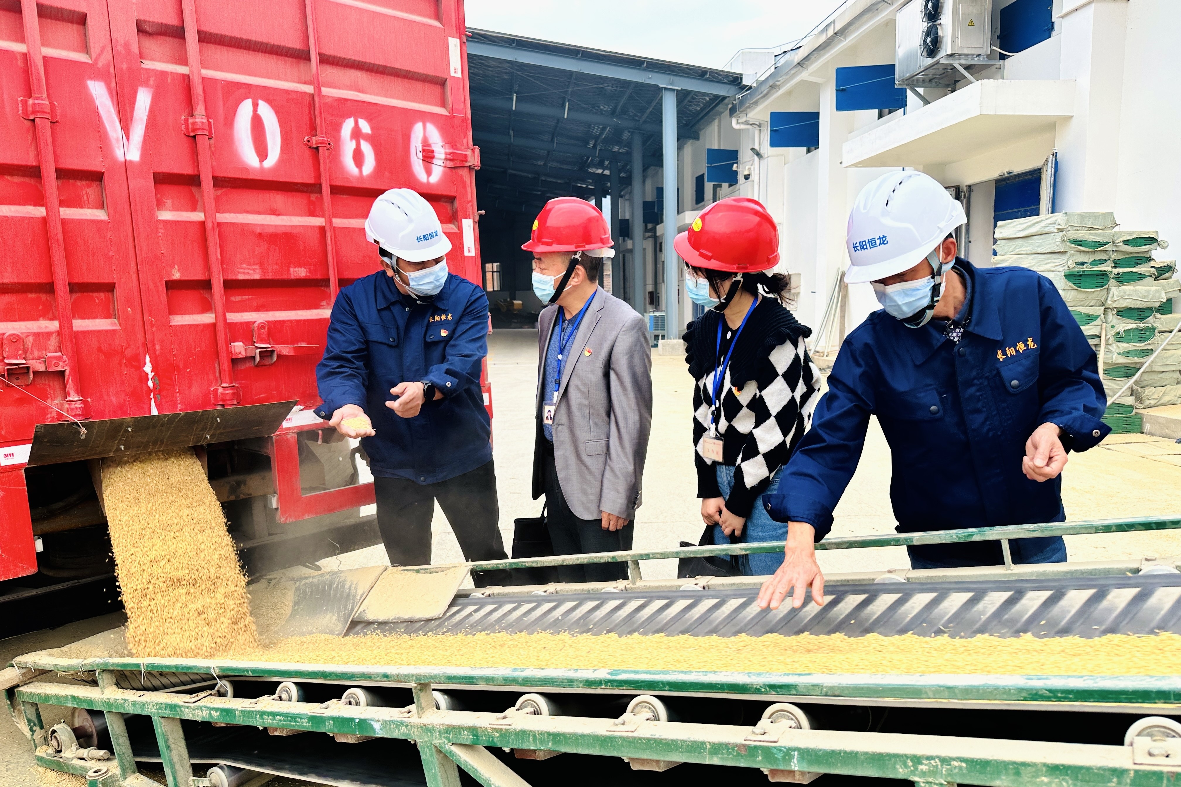 射洪市市场监管局：打好“组合拳”筑牢电梯安全防线